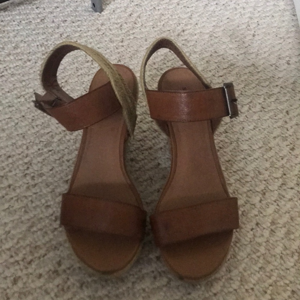 Brown Wedges